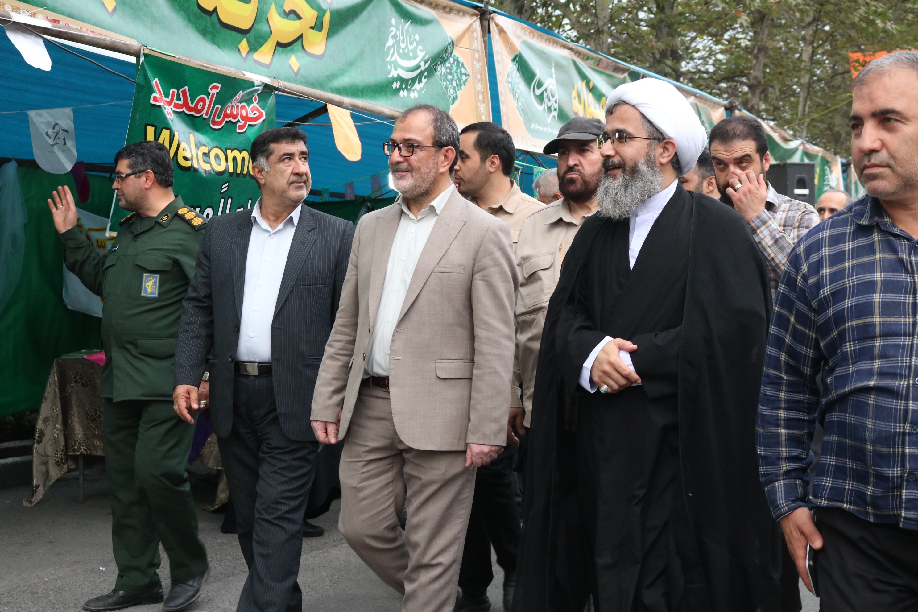 روز اول برپایی موکب دانشگاه به مناسبت جشن بزرگ غدیر شهرستان آمل 