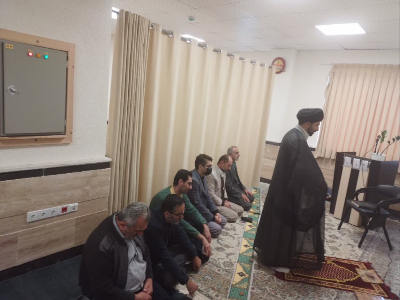 برگزاری مراسم ترحیم مادر دکتر محمدرضا پژوهی الموتی و دکتر سعید سیفی عضو محترم هیات علمی دانشکده دامپزشکی دانشگاه