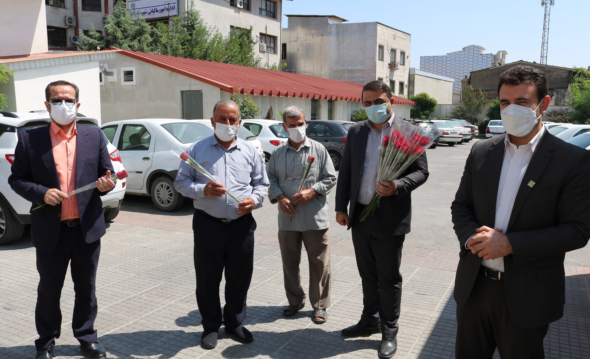 تقدیر از کارکنان دانشگاه به مناسبت روز کارمند