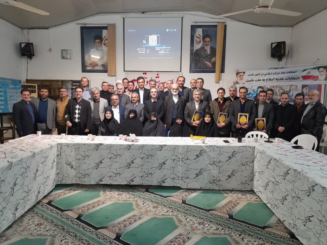 تقدیر از دو عضو هیات علمی دانشگاه تخصصی فناوری های نوین آمل در جلسه شورای بسیج اساتید استان مازندران
