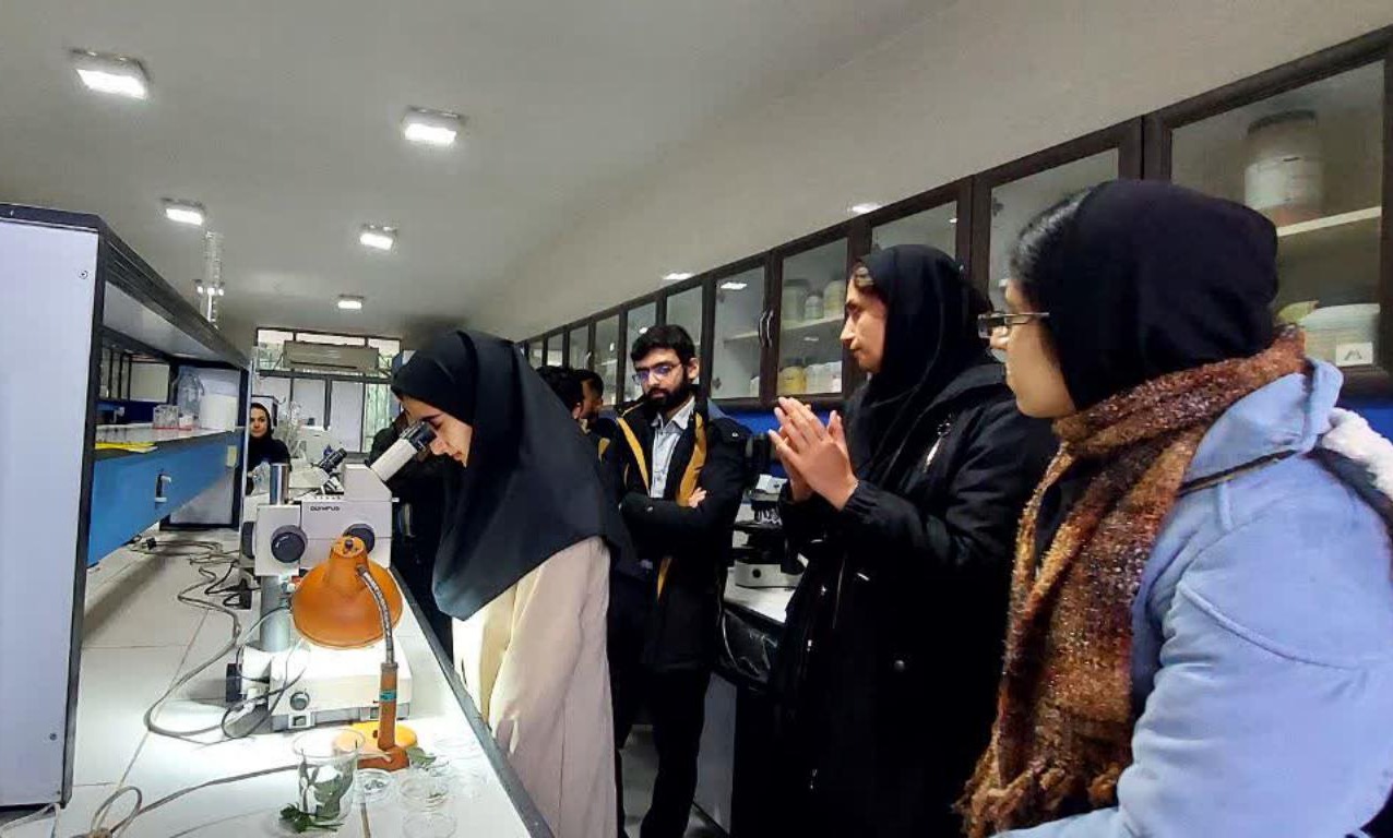 بازدید علمی دانشجویان از مرکز تحقیقات کشاورزی مازندران 