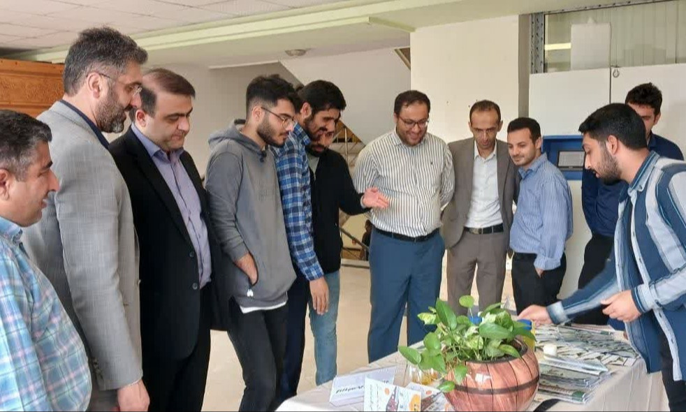 The Establishment of an Exhibition of Products and Achievements of the Scientific Association of the Faculty of Medicinal Plants