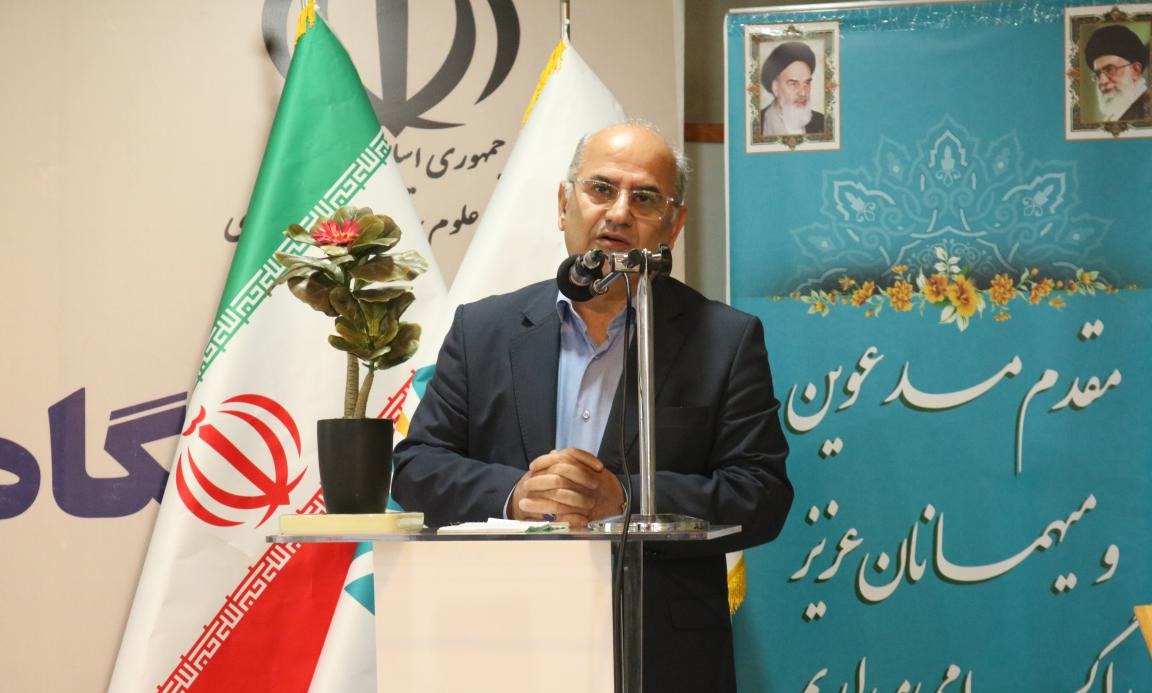 مراسم گرامیداشت روز معلم و مقام استاد در دانشگاه تخصصی فناوری های نوین آمل