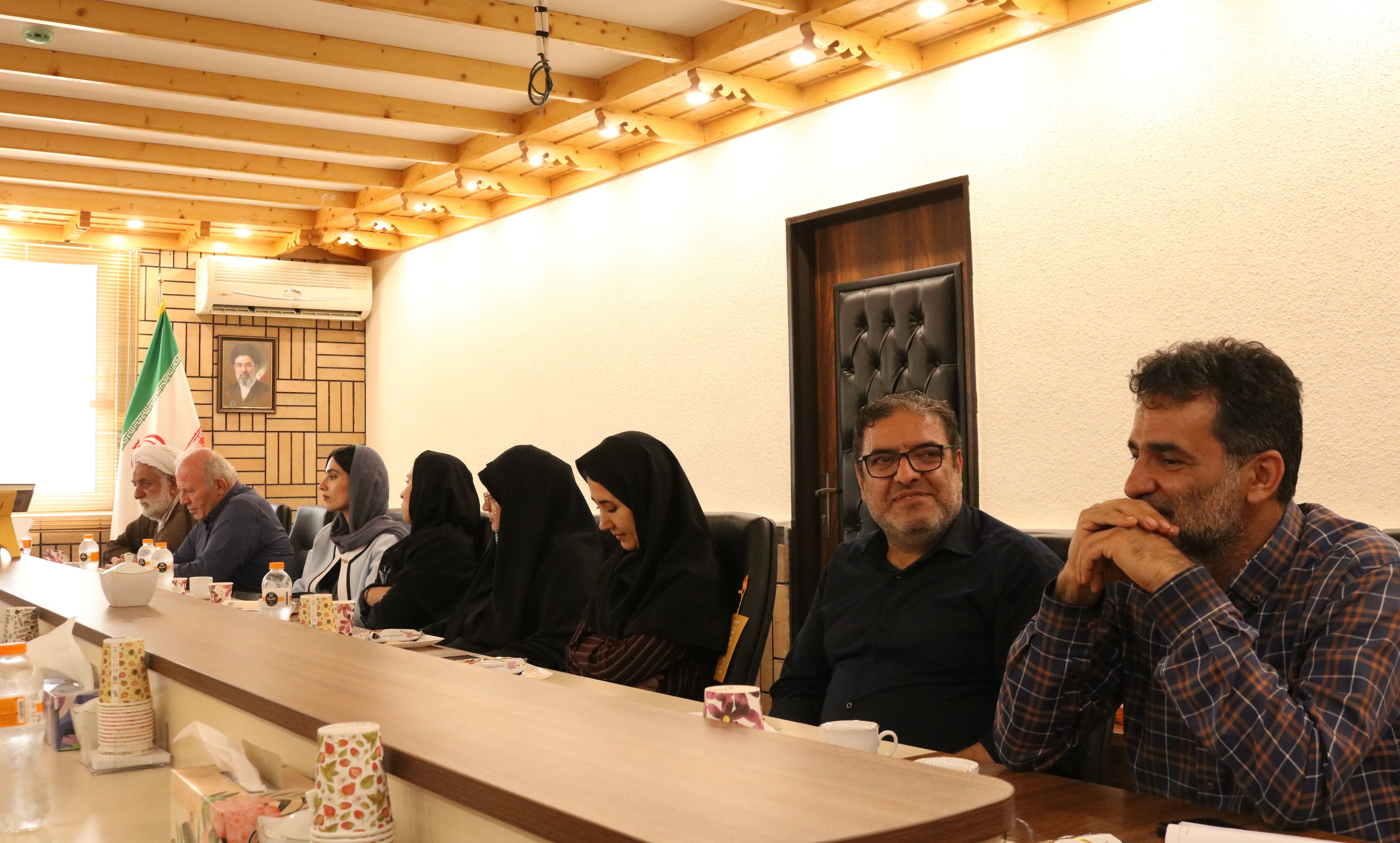 نشست توسعه همکاری های دانشگاه تخصصی فناوری های نوین آمل با خیرین و کارآفرینان