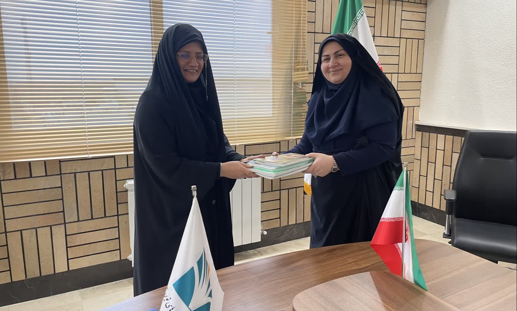  بازدید دبیر مراکز مشاوره منطقه ای از مرکز مشاوره و خوابگاه های خودگردان