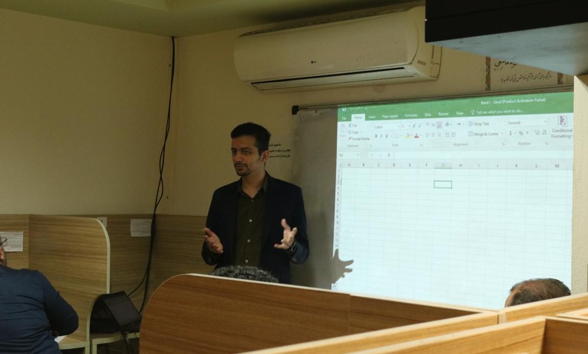 کارگاه آموزش Excel ویژه کارمندان دانشگاه