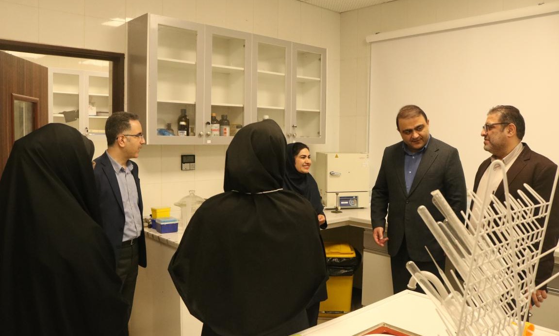 دیدار صمیمانه هیأت رئیسه با کارمندان دانشگاه