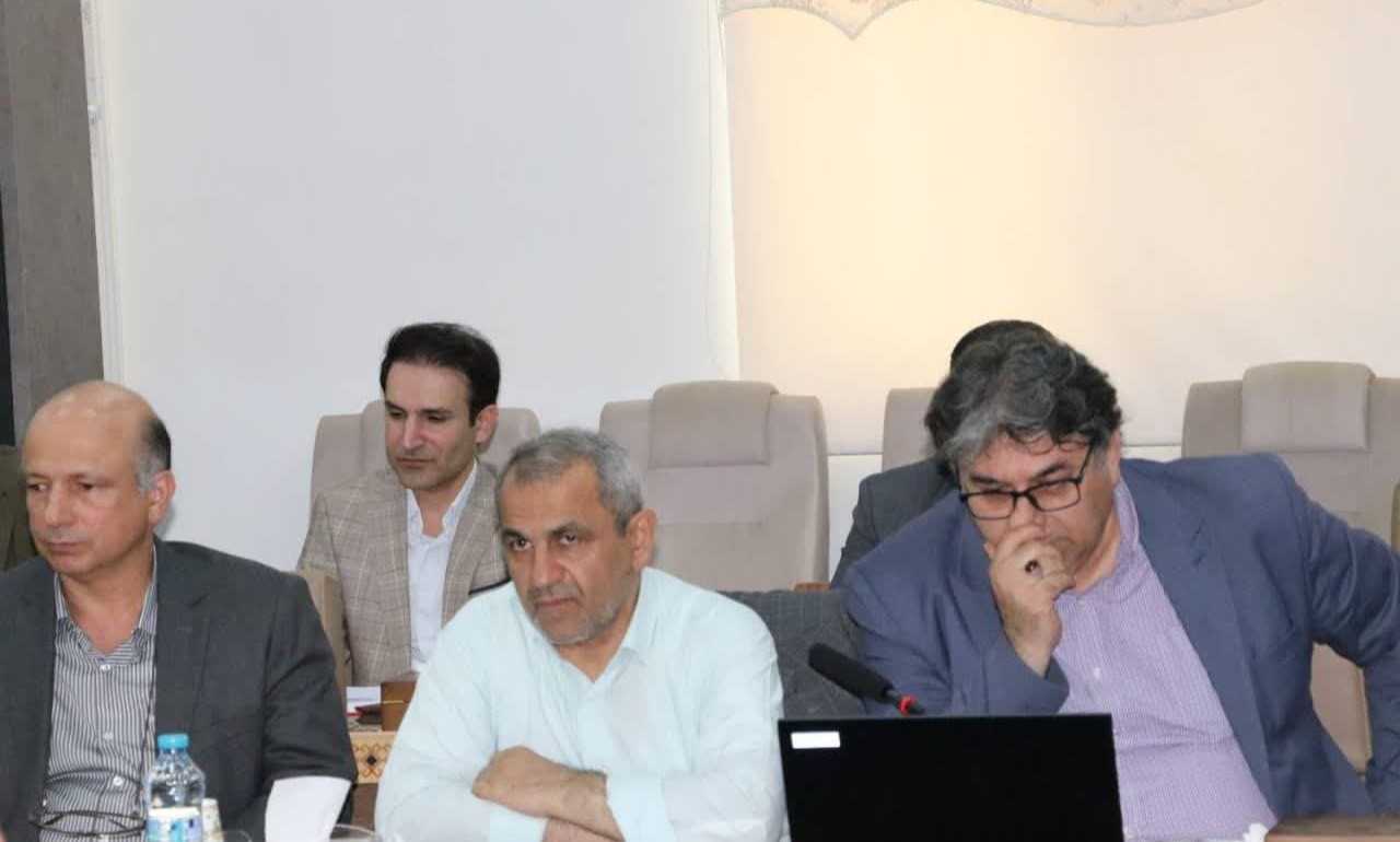 نشست تخصصی هم افزایی دانشگاه ها و مراکز علمی با صنایع و دستگاه های اجرایی استان مازندران