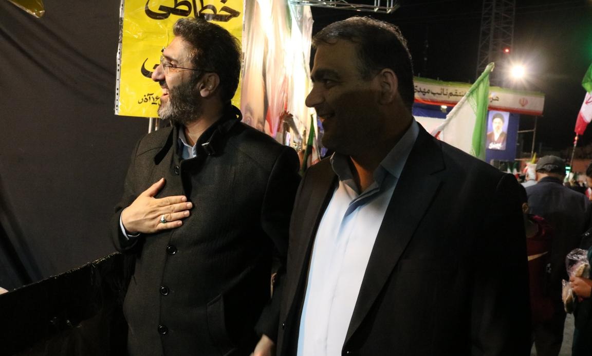 برپایی موکب دانشگاه به مناسبت دهه کرامت و روز دختر در میدان 17 شهریور آمل