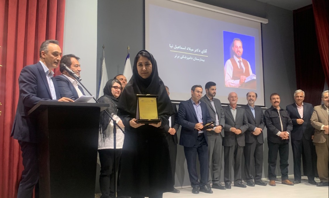 تجلیل از عضو هیئت علمی دانشگاه تخصصی فناوری های نوین آمل به عنوان استاد برتر حوزه دامپزشکی