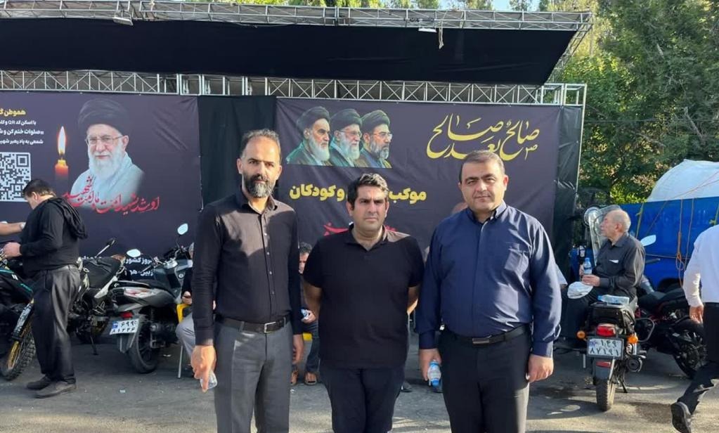 حضور پرشور دانشگاهیان دانشگاه تخصصی فناوری های نوین آمل در آیین وداع و تشییع پیکر مطهر قائد شهید امت