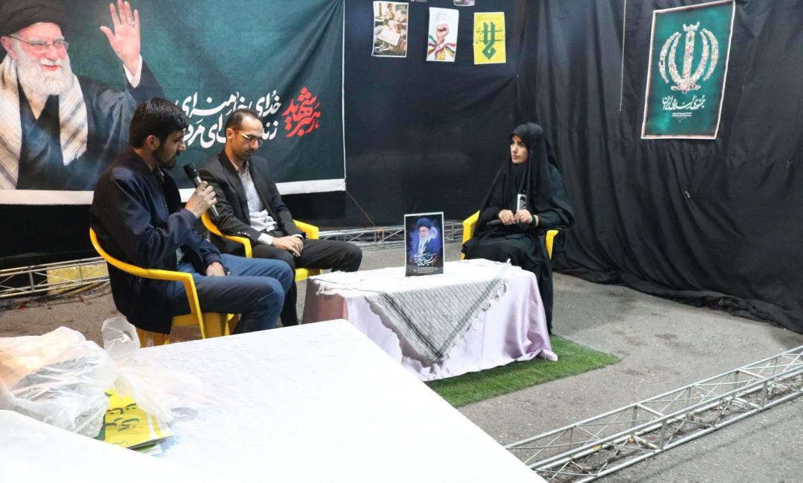 برپایی موکب دانشگاه به مناسبت دهه کرامت و روز دختر در میدان 17 شهریور آمل