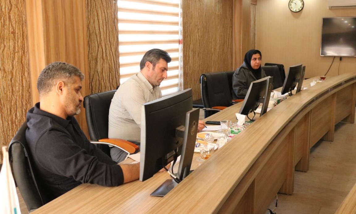 سلسله جلسات نشست معاون توسعه مدیریت و منابع با کارمندان دانشگاه