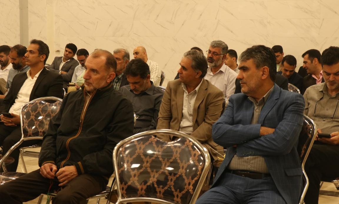 آیین گرامیداشت روز کارمند / تجلیل از کارمندان نمونه