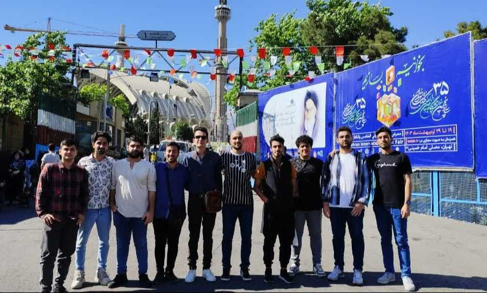 بازدید دانشجویان دانشگاه از نمایشگاه کتاب تهران