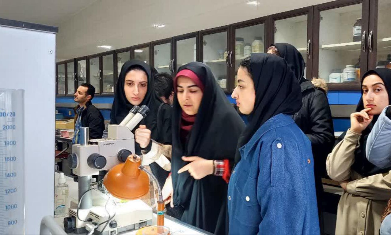 بازدید علمی دانشجویان از مرکز تحقیقات کشاورزی مازندران 
