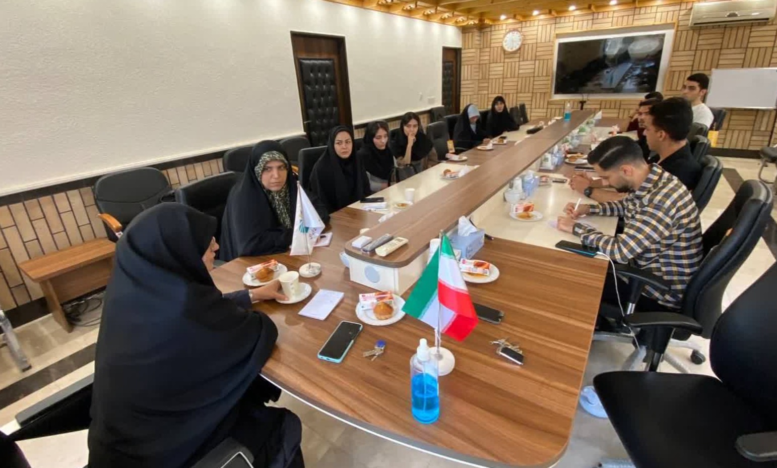 بررسی دغدغه های دانشجویان و برنامه های فرهنگی پیش رو در نشست معاونت دانشجویی و فرهنگی دانشگاه با فعالان دانشجویی