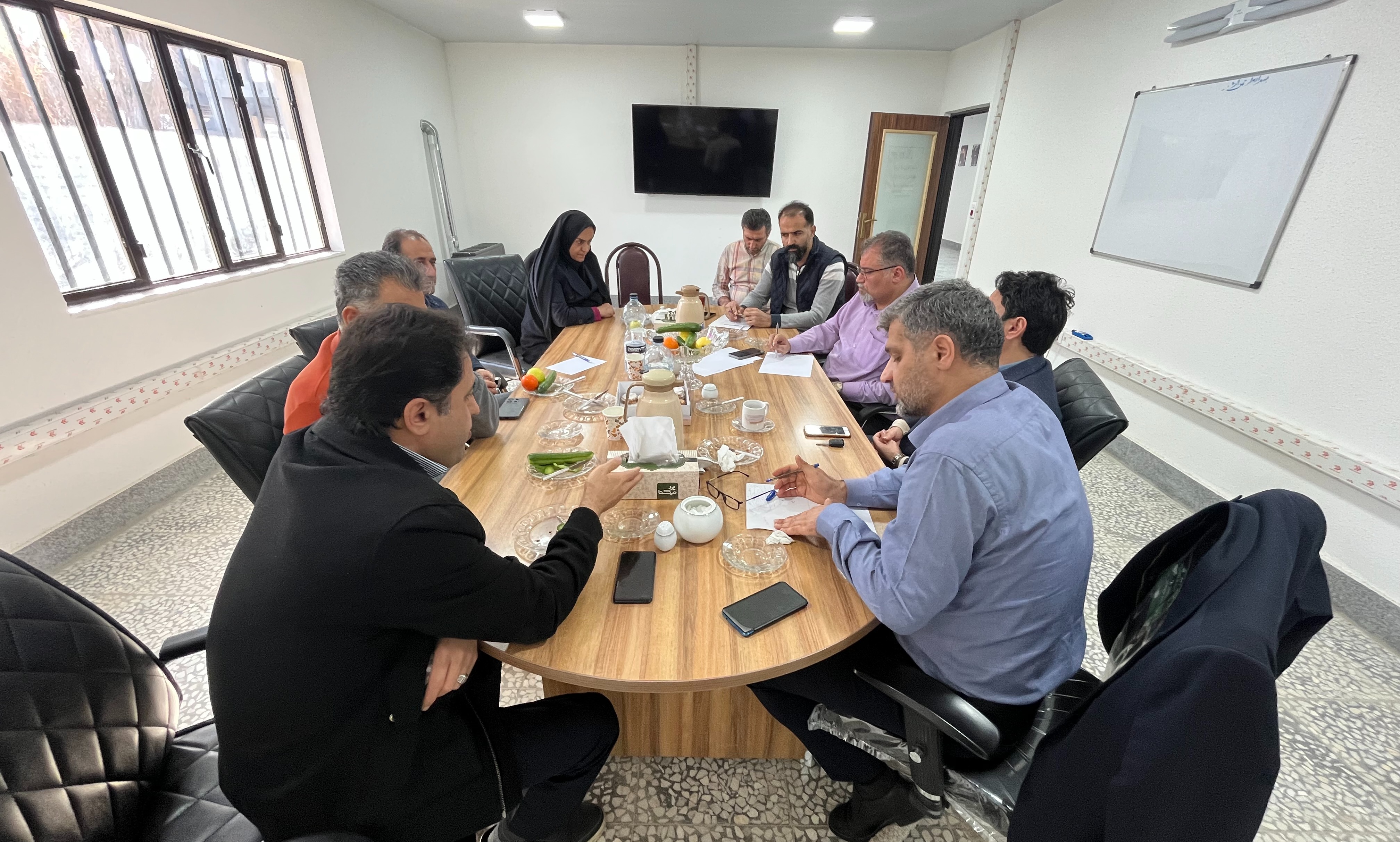 نشست سرپرست دانشگاه و معاون توسعه مدیریت و منابع با پیمانکاران جهت پیگیری طرح های عمرانی دانشگاه