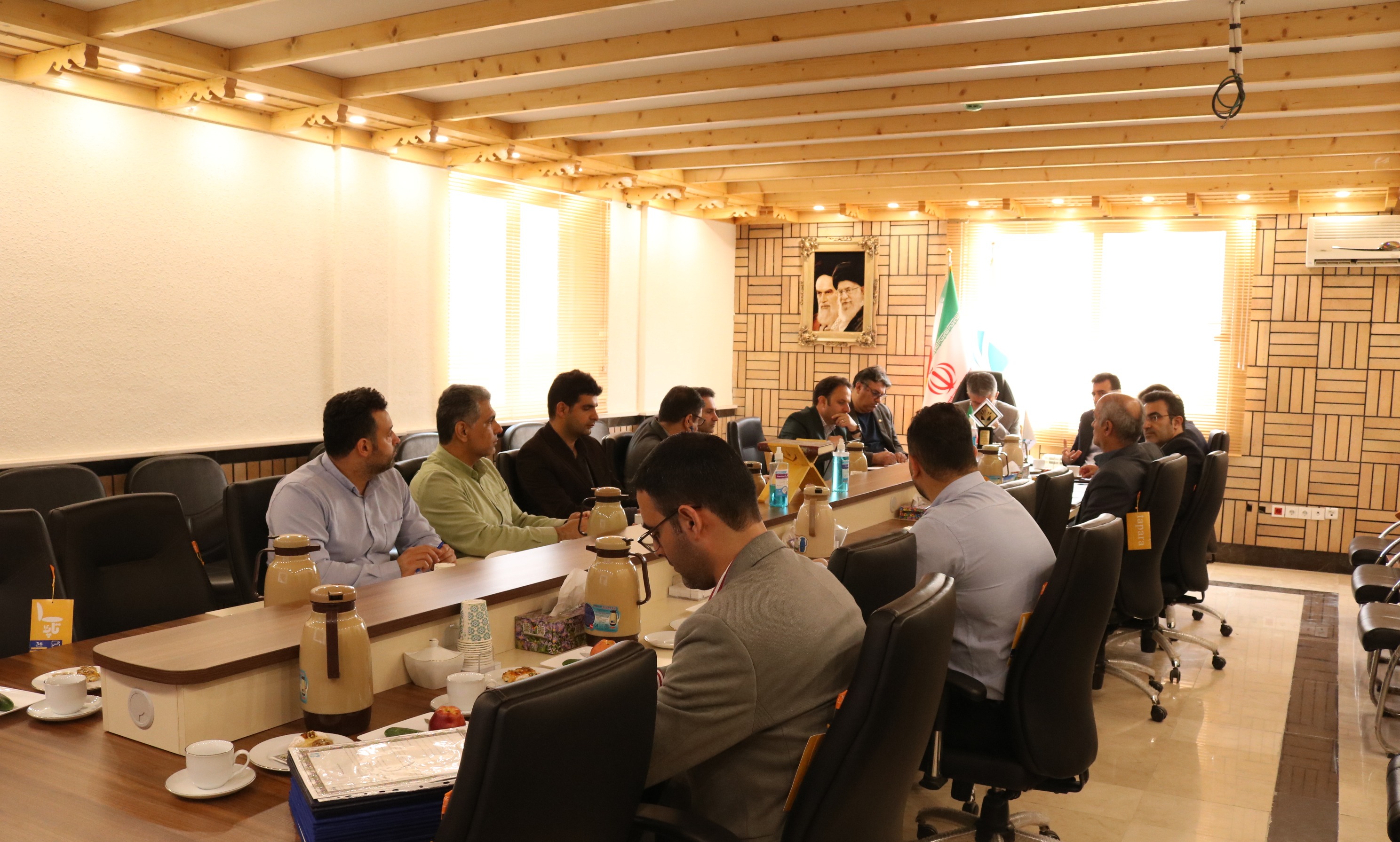 نخستین نشست شورای مرکز رشد مشترک پارک علم و فناوری استان مازندران و دانشگاه تخصصی فناوری های نوین آمل