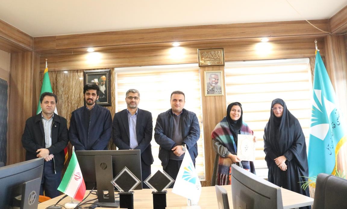 تقدیر از جوان ترین اعضای دانشگاه به مناسبت ولادت حضرت علی اکبر(ع)