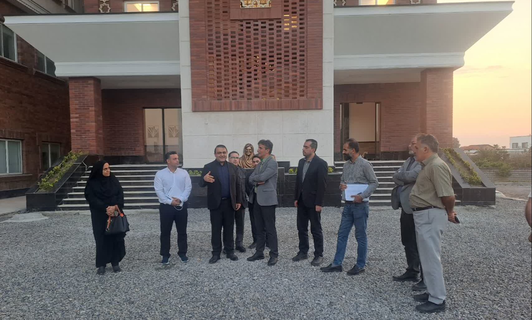 بازدید معاون عمرانی امور آموزش عالی سازمان برنامه و بودجه کشور از پروژه های عمرانی دانشگاه؛ تأکید بر پیگیری تأمین اعتبار خوابگاه خواهران