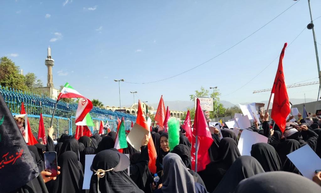 حضور پرشور دانشگاهیان دانشگاه تخصصی فناوری های نوین آمل در آیین وداع و تشییع پیکر مطهر قائد شهید امت