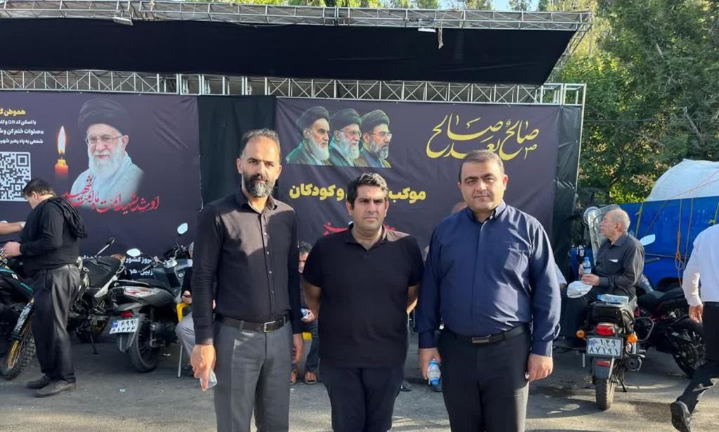 حضور پرشور دانشگاهیان دانشگاه تخصصی فناوری های نوین آمل در آیین وداع و تشییع پیکر مطهر قائد شهید امت