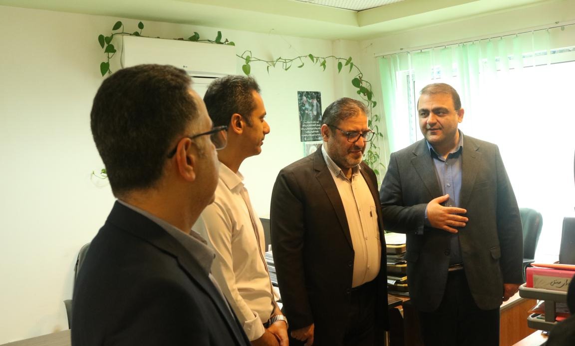 دیدار صمیمانه هیأت رئیسه با کارمندان دانشگاه