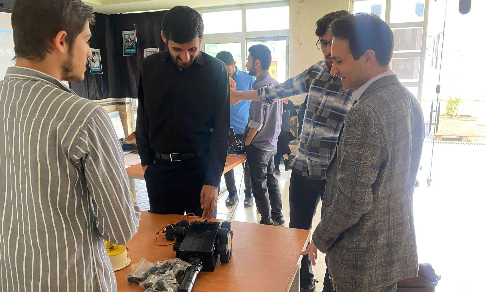 The Establishment of the Exhibition of Robotics and Artificial Intelligence Achievements at Amol University of Special Modern Technologies