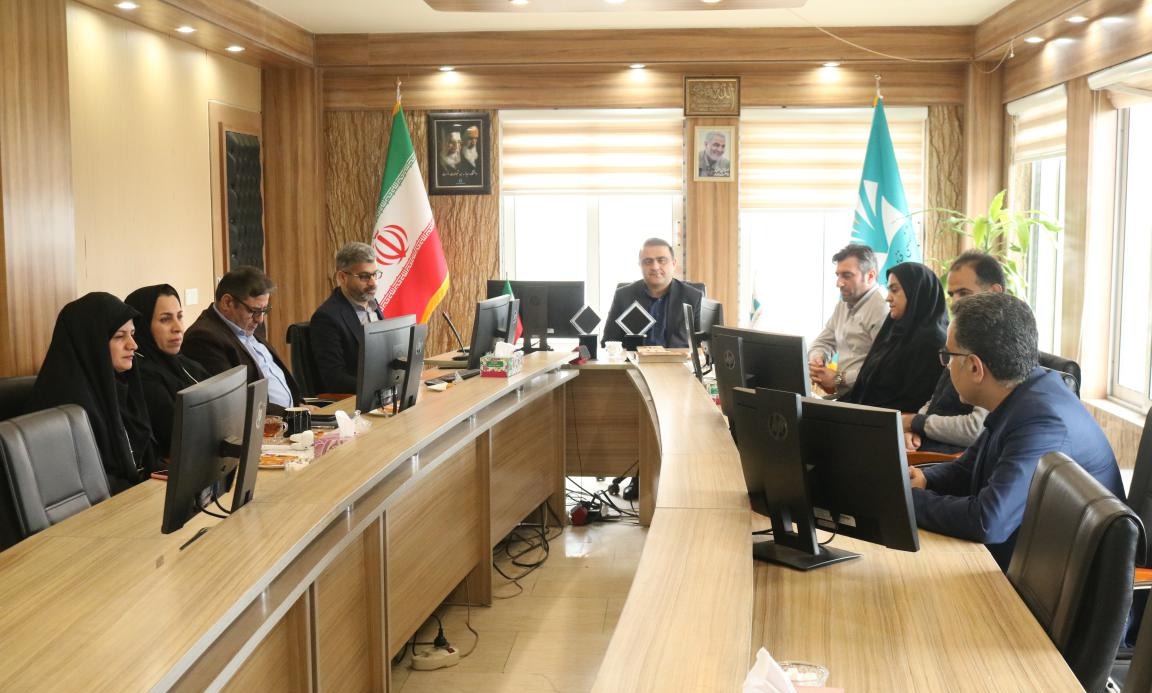 انتصاب دکتر نیک پی به عنوان سرپرست معاونت توسعه مدیریت و منابع دانشگاه