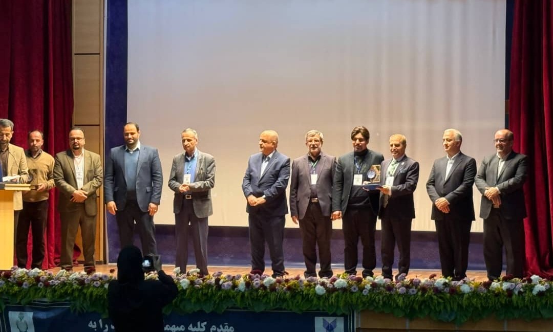 حضور فعال دانشگاه تخصصی فناوری های نوین آمل در سی ویکمین کنگره ملی و ششمین کنگره بین المللی علوم و صنایع غذایی ایران