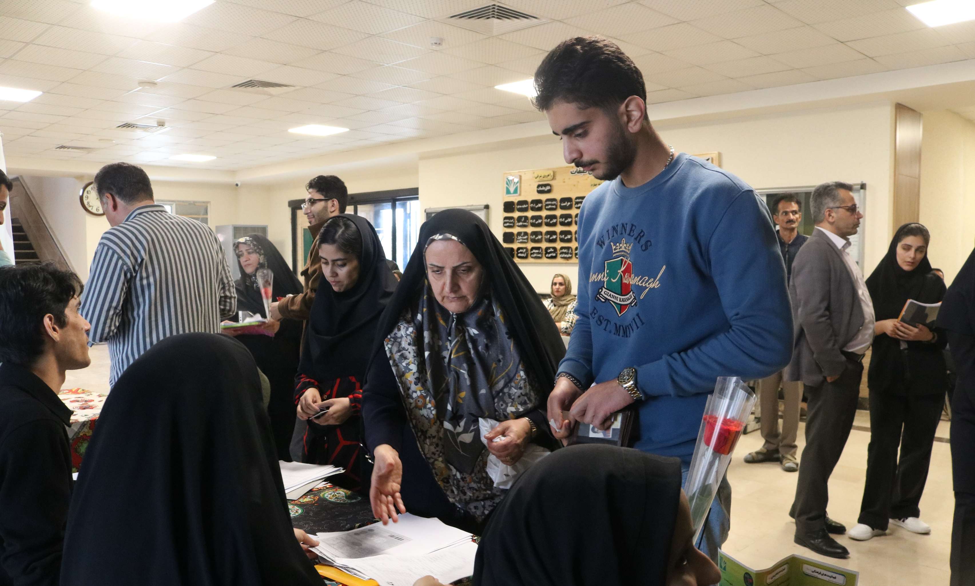 فرآیند ثبت نام حضوری از پذیرفته شدگان گرامی مقطع کاردانی و کارشناسی سال تحصیلی 1403 دانشگاه تخصصی فناوری های نوین آمل