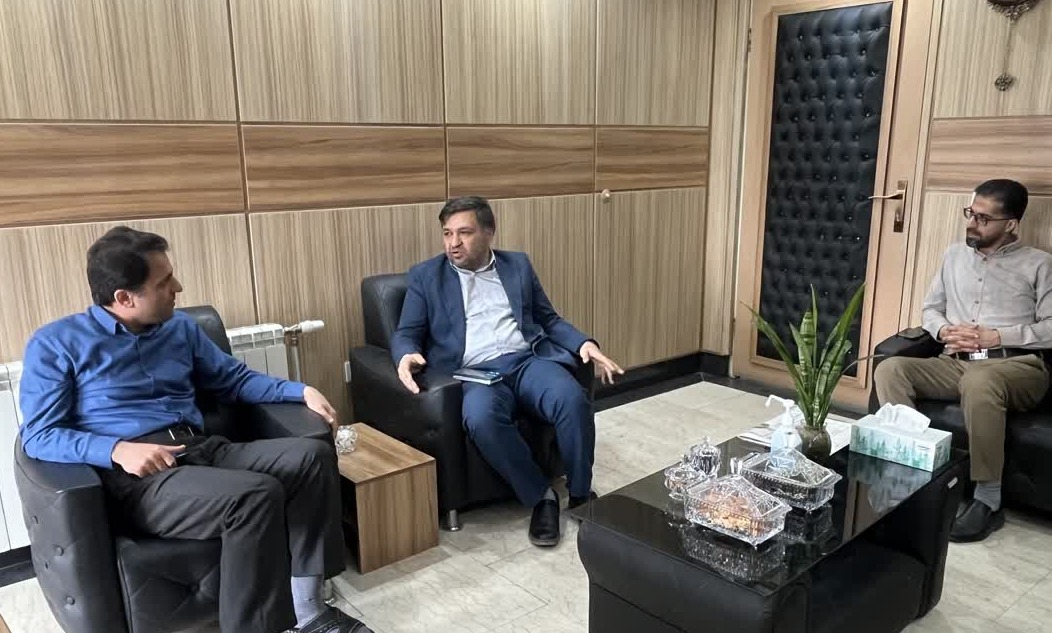 دیدار مدیر خانه مطبوعات آمل با سرپرست دانشگاه تخصصی فناوری های نوین آمل