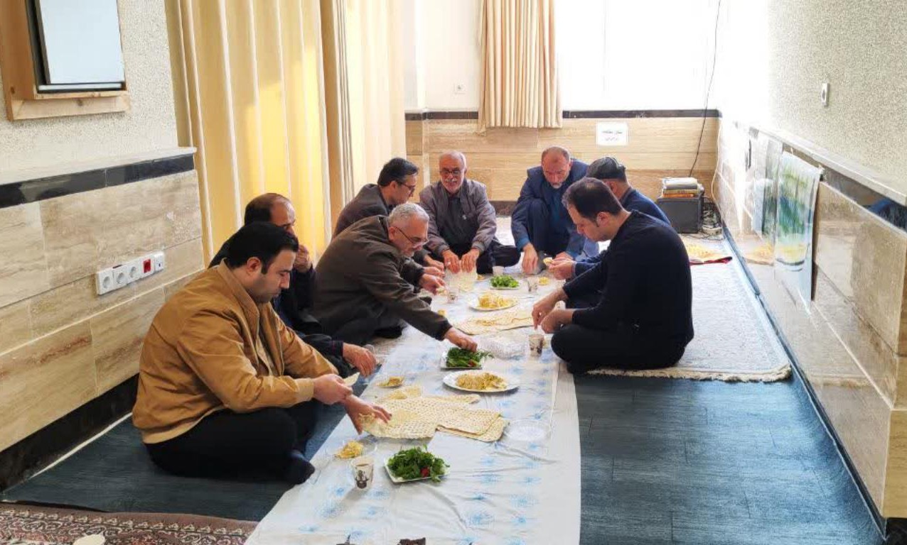 برگزاری مراسم معنوی قرائت زیارت عاشورا به مناسبت نیمه شعبان