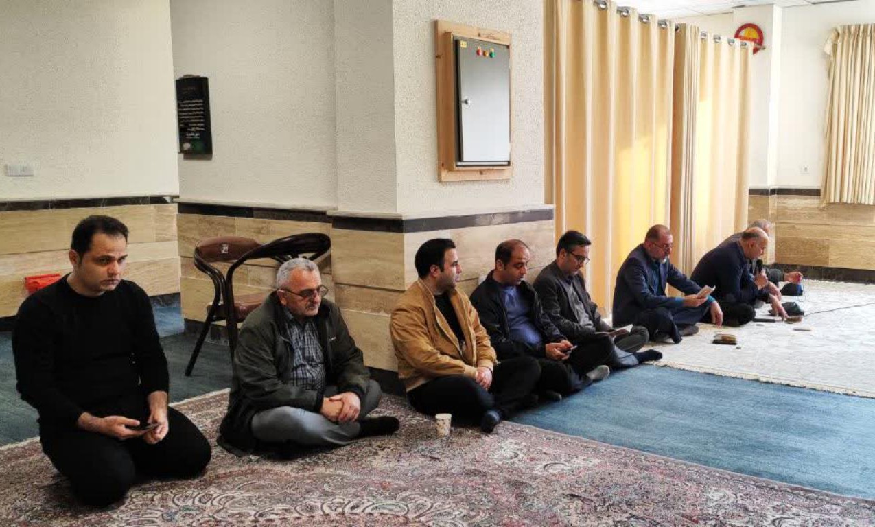 برگزاری مراسم معنوی قرائت زیارت عاشورا به مناسبت نیمه شعبان