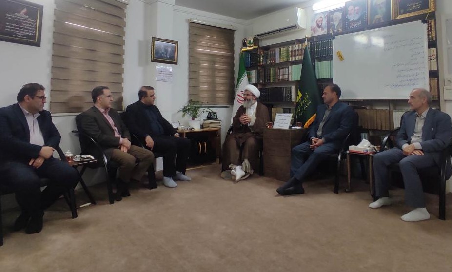  دیدار و گفتگوی اعضای هیات رئیسه دانشگاه با امام جمعه شهر آمل