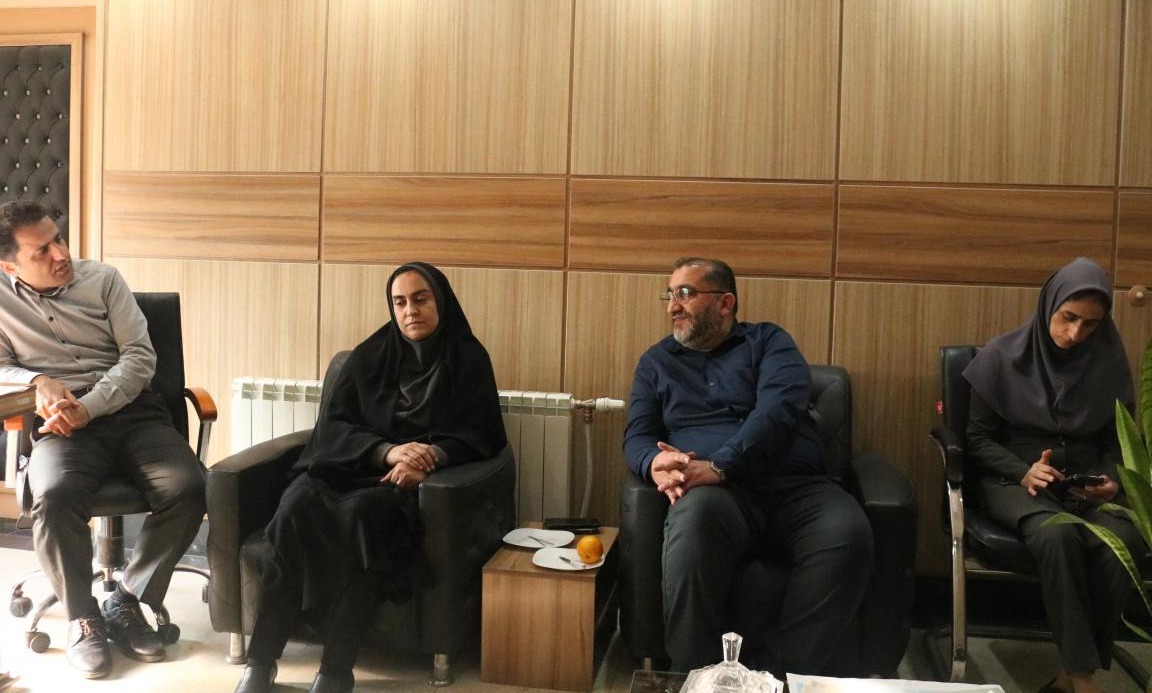 تقدیر از همکاران حوزه مالی دانشگاه به مناسبت روز حسابداری