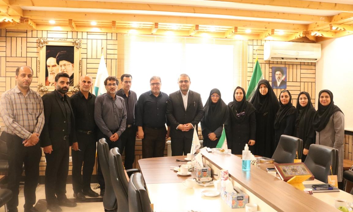 نشست صمیمی اعضای هیأت رئیسه با کارکنان حوزه فرهنگی و دانشجویی