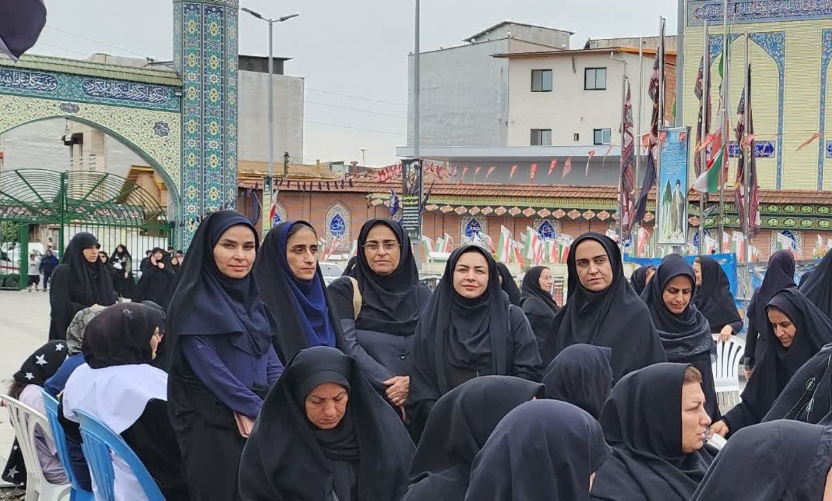حضور بانوان دانشگاه تخصصی فناوری های نوین آمل در اجتماع بزرگ زینبیون